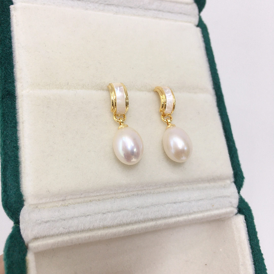 Highlight 5A grade drop-shaped natural freshwater pearl pendant earrings suit sea shell pearl jewelry wholesale