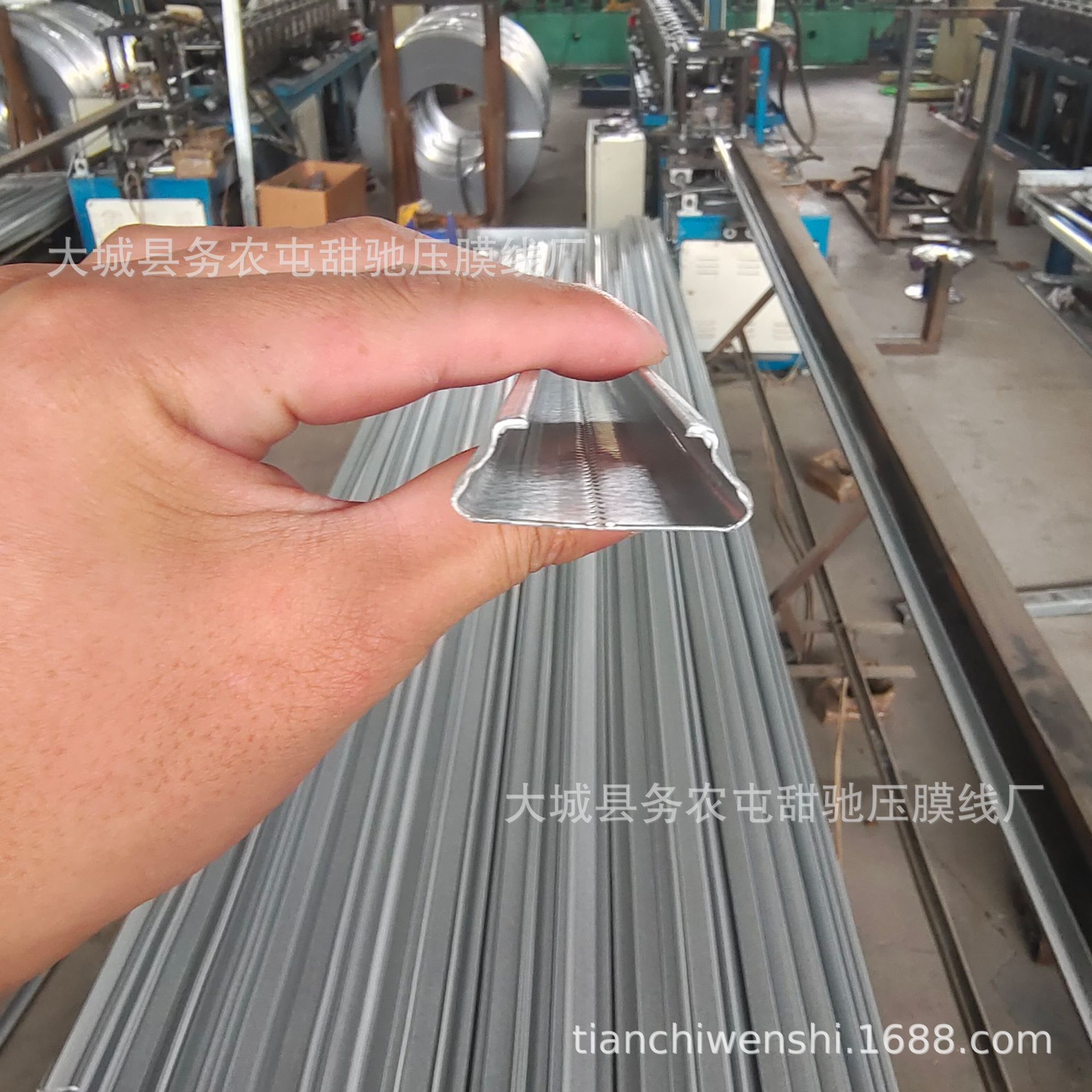 Factory in stock greenhouse accessories galvanized film card slot planting shed 0.6 aluminum zinc greenhouse card slot