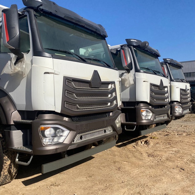 Cross-Border Export of Sinotruk Howo Rear Eight-Wheel Dump Truck Howo Haohan Ready-Made Vehicle 371 Horsepower 8X4 Dump Truck