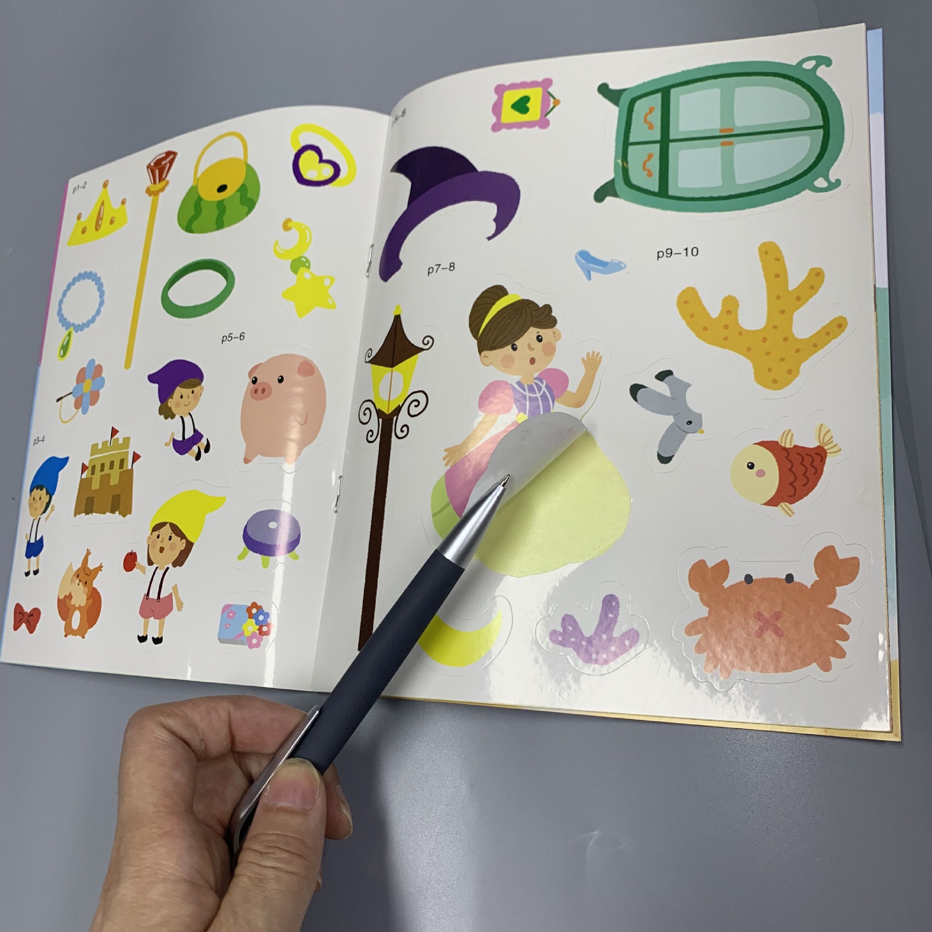 Customized Sticker Book, Self-Adhesive Book, Cartoon Book, Scene Electrostatic Sticker Set, Kindergarten Sticker Educational Toy