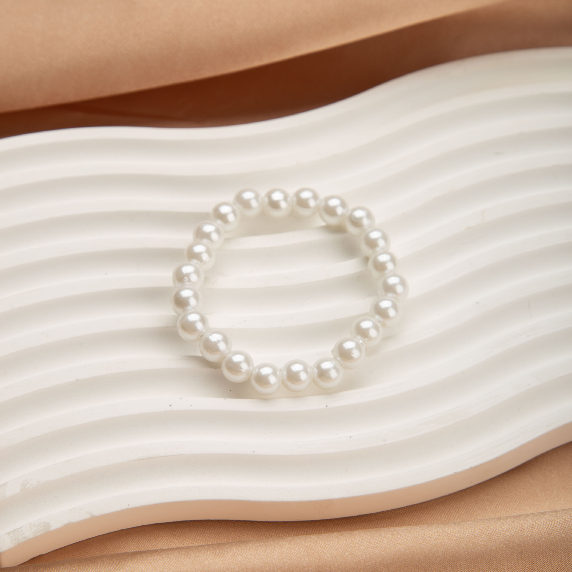 Live Explosions Simple Round 8MM Pearl Bracelet Niche Sweet High Imitation Plastic Beaded Bracelet for Men and Women