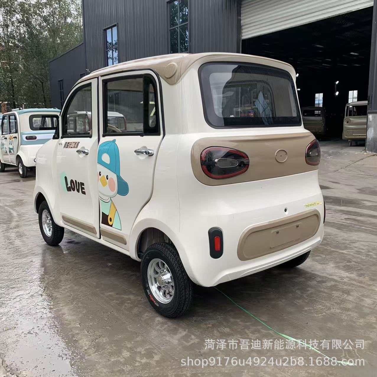 New Energy Electric Vehicle for Adult Household Use, Electric Car with Heating and Cooling Air Conditioner, Dual-Use Oil and Electricity, Foreign Trade Export Electric Vehicle