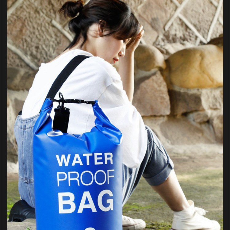 Outdoor Waterproof Bucket in Stock Beach Waterproof Bag Pvc Waterproof Mobile Phone Bucket Bag Rafting Backpack Custom Logo