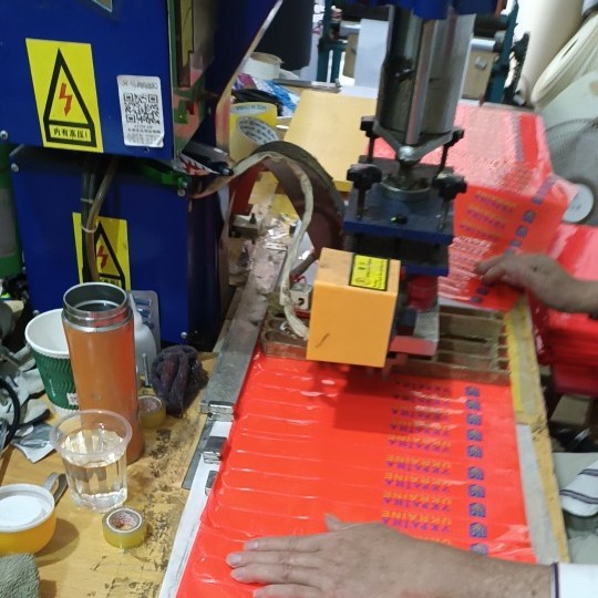 Customized Printed Flocking Outdoor Night Running Reflective Slap Ring Luminous Wrist Strap Safety Warning Clap Bracelet Wholesale