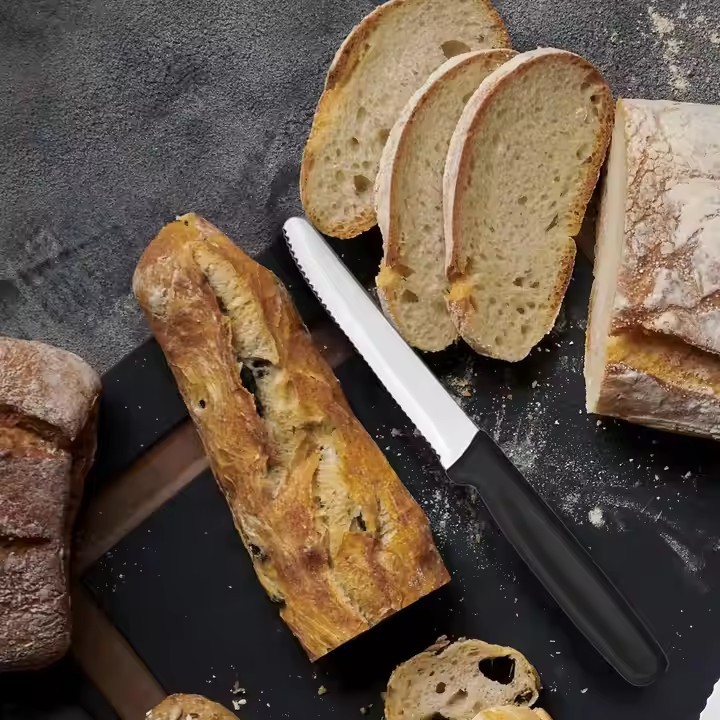 Cross-Border Ready-Made Steak Knife Pp Hanging Handle Open-Tooth Western Food Knife Restaurant Hotel Steak Knife Bread Serrated Toast Knife