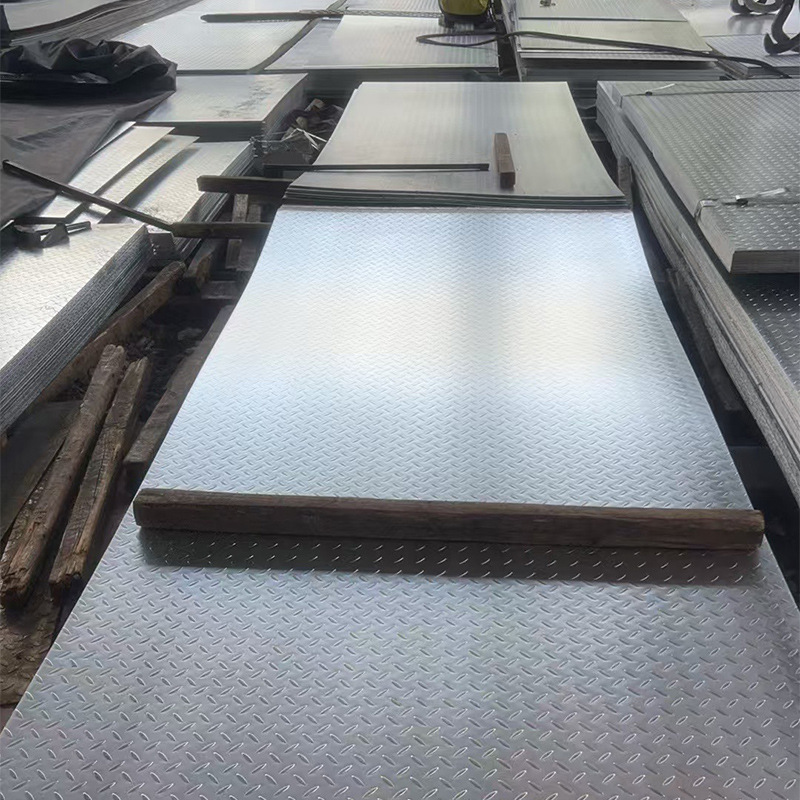 Galvanized Patterned Plate Q235B Anti-Slip Wear-Resistant Iron Plate Hot-Rolled Lentil Plate Cutting Embossed Specifications Are Complete and Can Be Cut