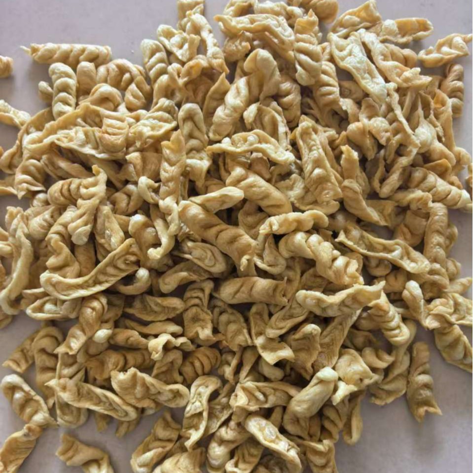 Factory direct supply of small bean ear bean products dry goods small goldfish baby fish hot pot spicy hot food wholesale