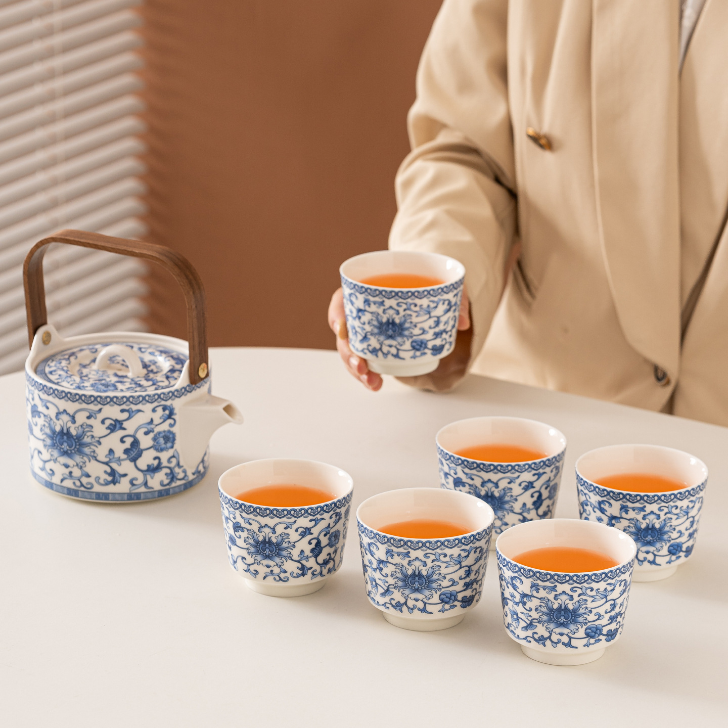 [Twining Lotus] Large-Capacity Teapot, One Pot, Six Cups, Cold Water Kettle, Health Pot Set, Gift Box, Large Teapot