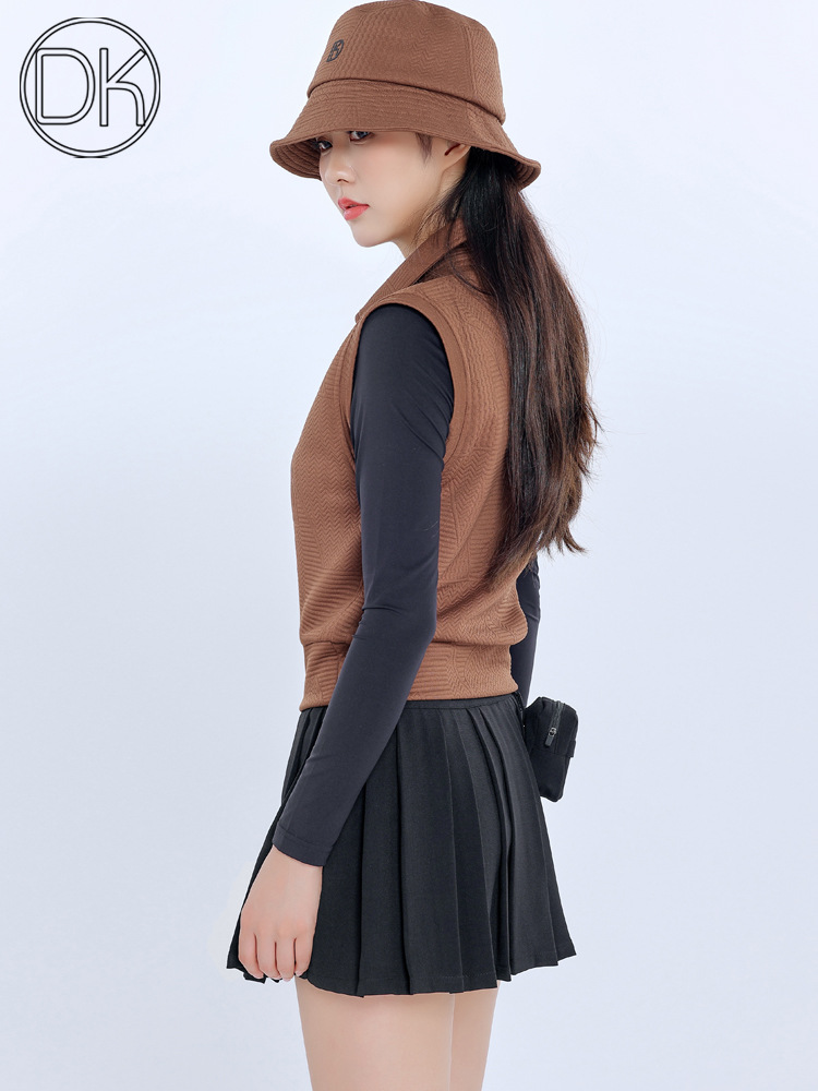 Brown Golf Women's New Sleeveless Vest Autumn and Winter Slim Vest Warm Top Coat Pleated Skirt