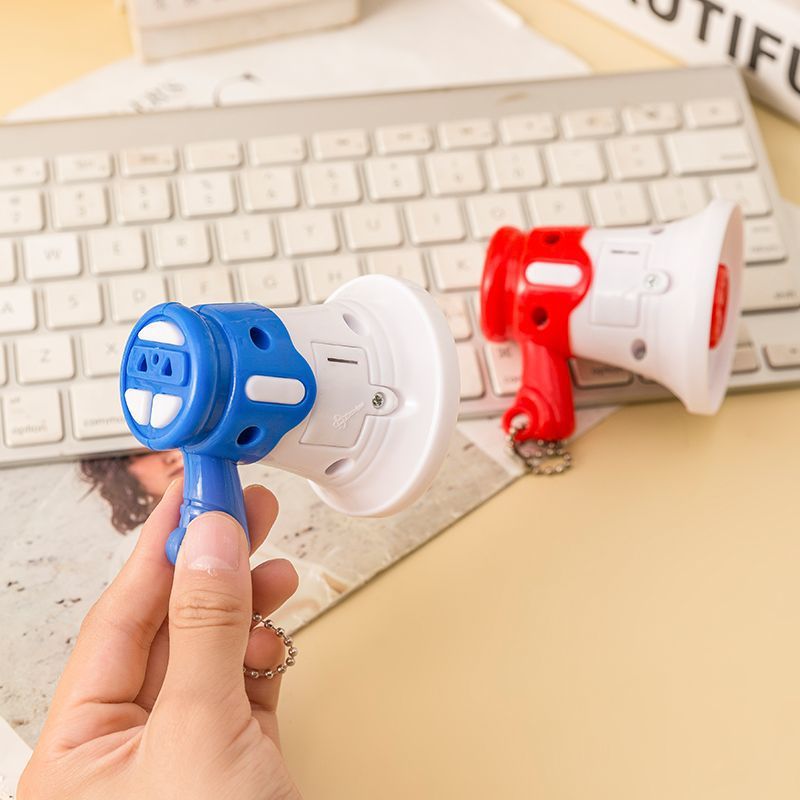 Popular Mini Loudspeaker Keychain Toy for Girls and Boys, Handheld Megaphone Amplifier