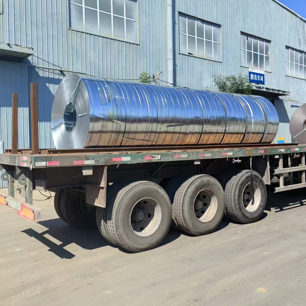 Manufacturer's Ready-Made Thickened Galvanized Steel Belt Iron Steel Belt Industrial Products Wooden Box Strapping Belt High-Strength Galvanized Steel Belt