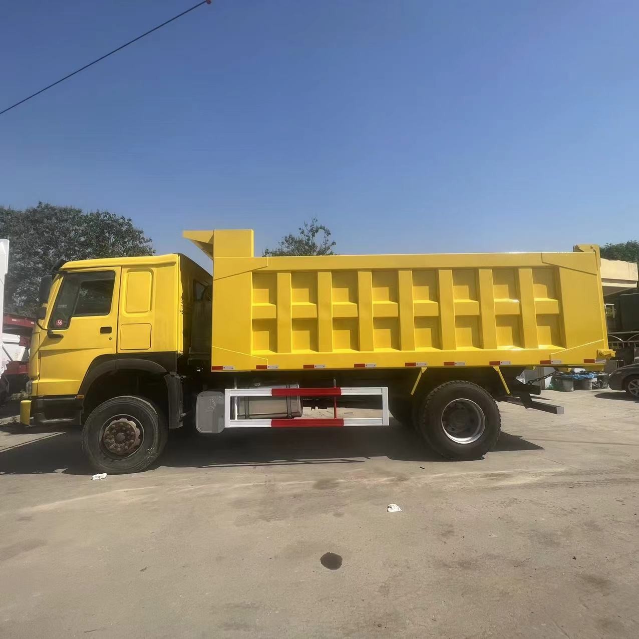 Dump Truck 8m Box V7 Howo Euro-3 Dump Truck Front 4 Rear 8 Dump Truck Export Africa Refurbished Used