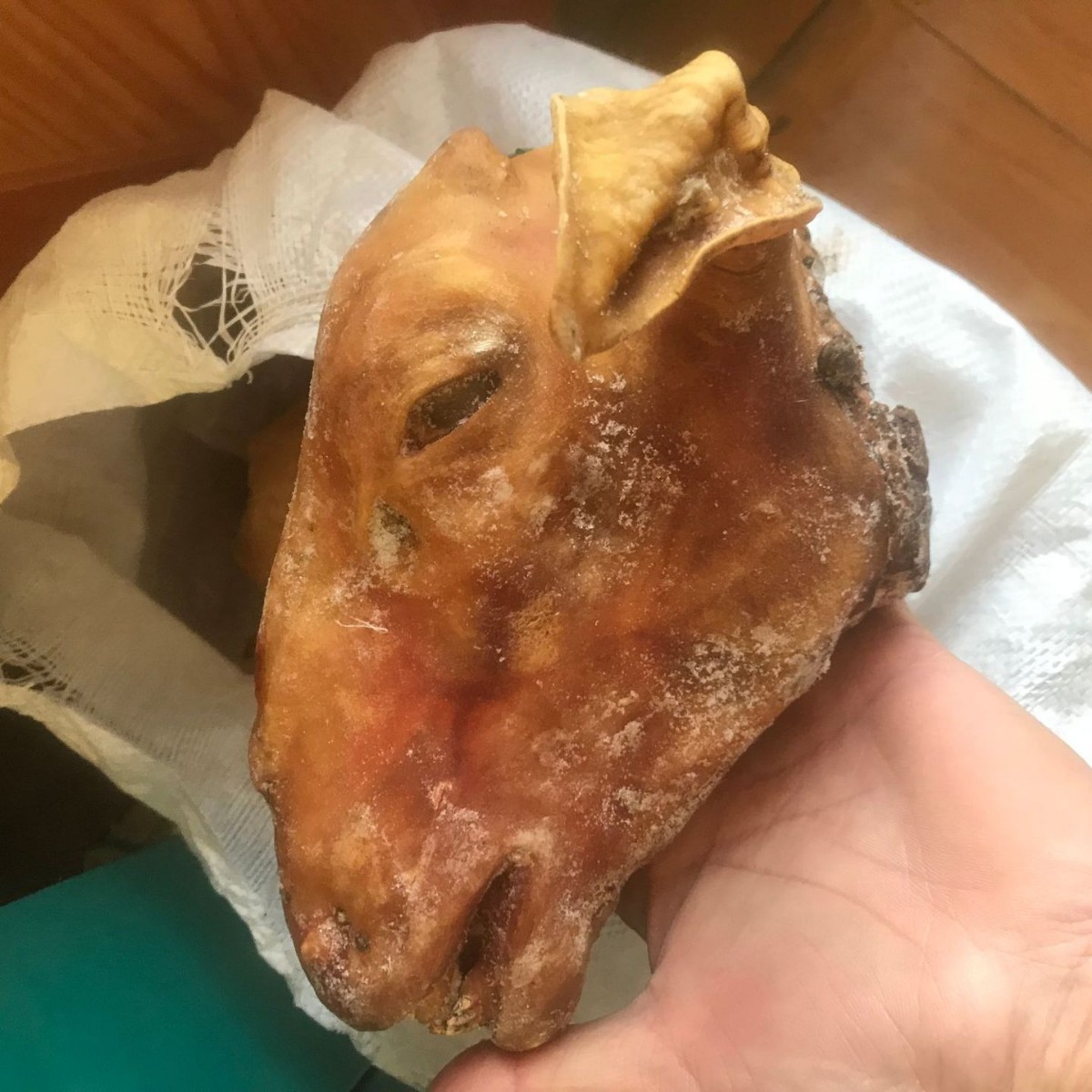 Свежезамороженная голова овцы целиком в коробке халяль