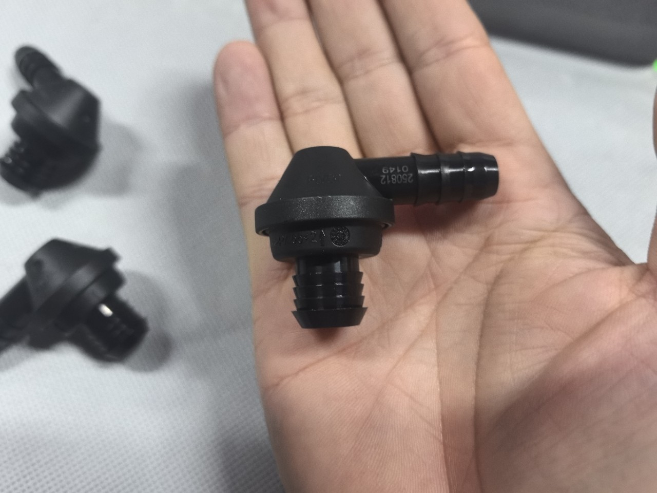 Check Valve for Vacuum Booster One Way Valve Vacuum Valve Brake Booster 34331161300