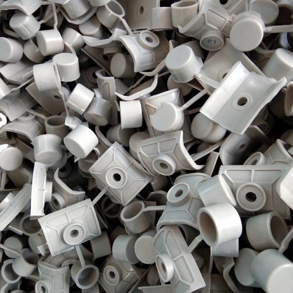 Manufacturers supply plastic products saddle buckle universal plastic 9 waterproof cap