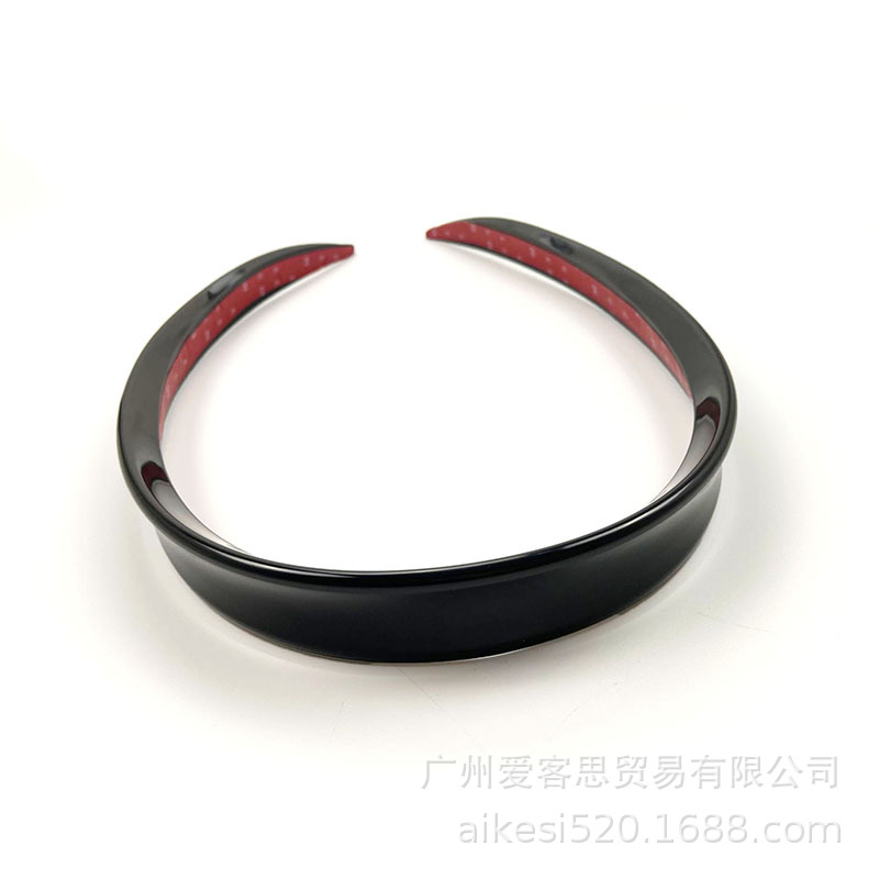 Car modified tail non-perforated paste soft rubber carbon fiber pattern fixed wind horizontal spoiler top wing decoration Universal