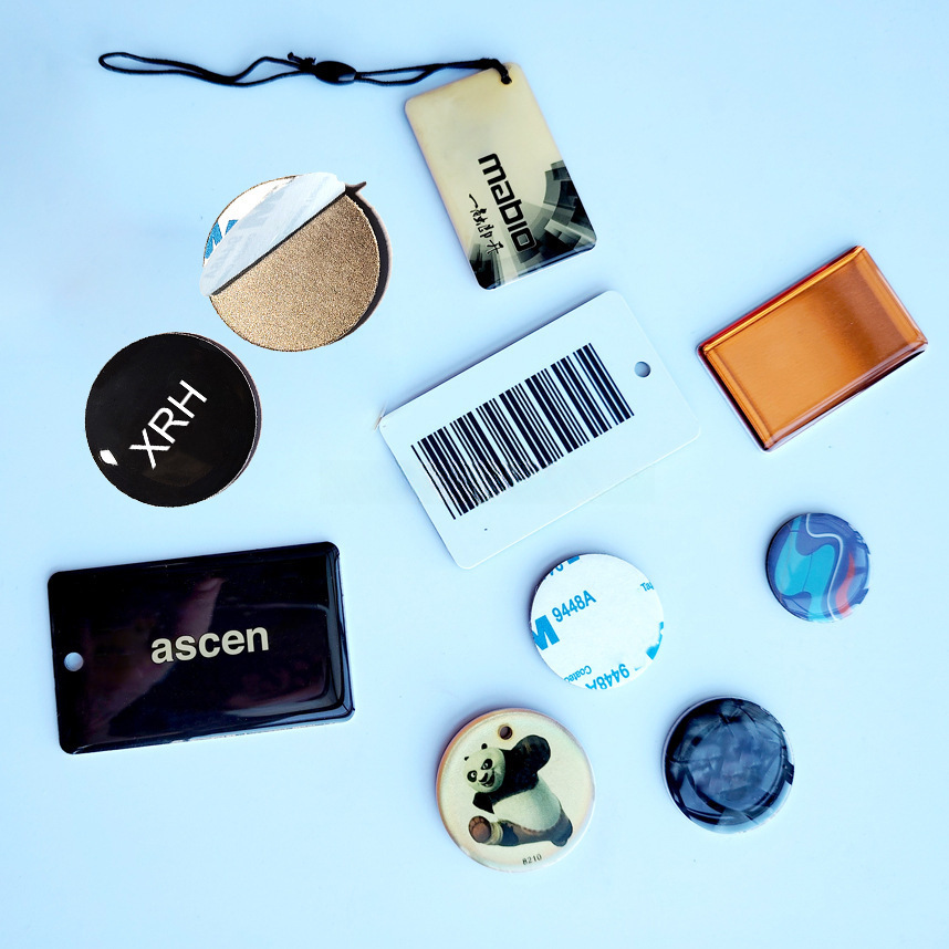 Hot Selling Contactless Rfid Tag Lock Qr Code Hotel Chip Keychain Pvc Neutral