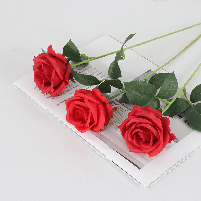 Little Paris Snow Mountain Red Rose Chinese Valentine's Day Home Wedding Decoration Artificial Flowers Fake Flowers Wholesale High Simulation