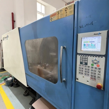 Injection Molding Machine Baojie Bj128-S6 Servo Baojie Injection Molding Machine 288 Tons 400 Tons Horizontal Injection Molding Machi 2017