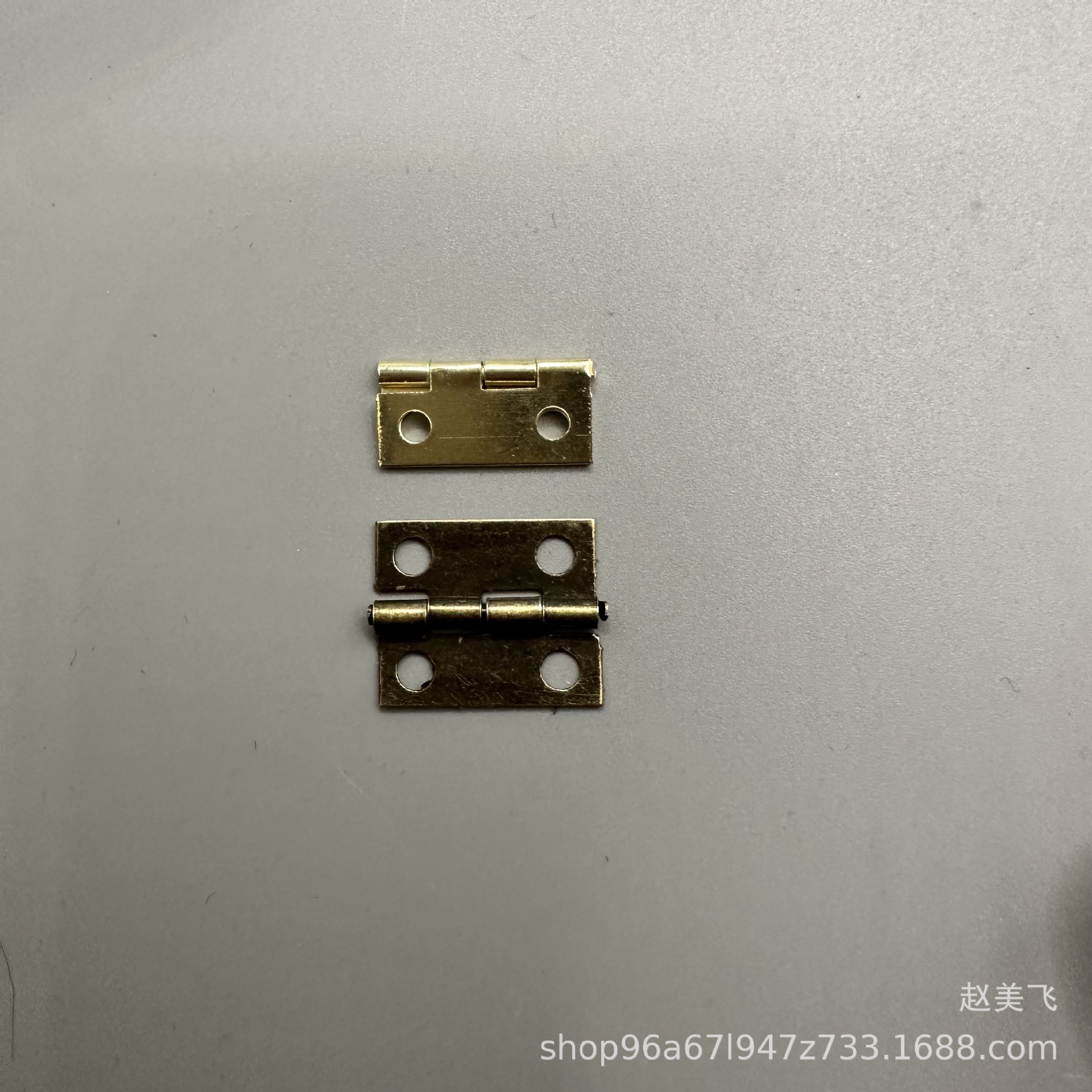18*15mm Mini right angle hinge packaging box containing small hinge gift box hinge accessories wooden box flat hinge iron