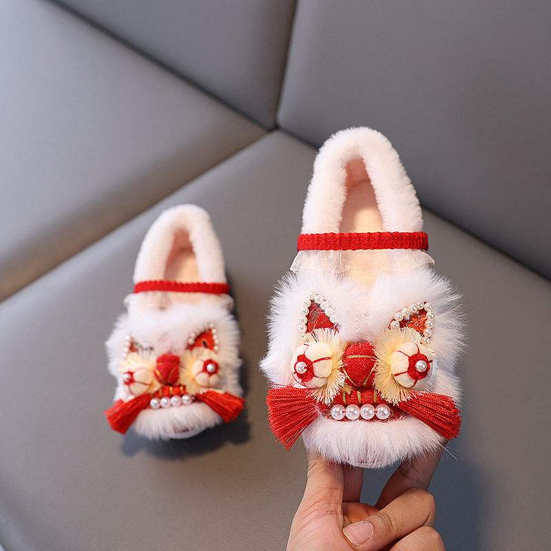 Winter Girls Hanfu Shoes fleece-lined Cotton Shoes Embroidered Chinese-style Horse-top Skirt Shoes Children's Handmade Tiger-head Shoes New Year Shoes