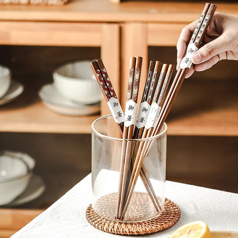 Solid Wood Chopsticks for Home Use, One Person, One Chopstick, Healthy and Mold-Free, High-End Gift Box Set, Fine Head, Non-Slip, Natural and Odorless