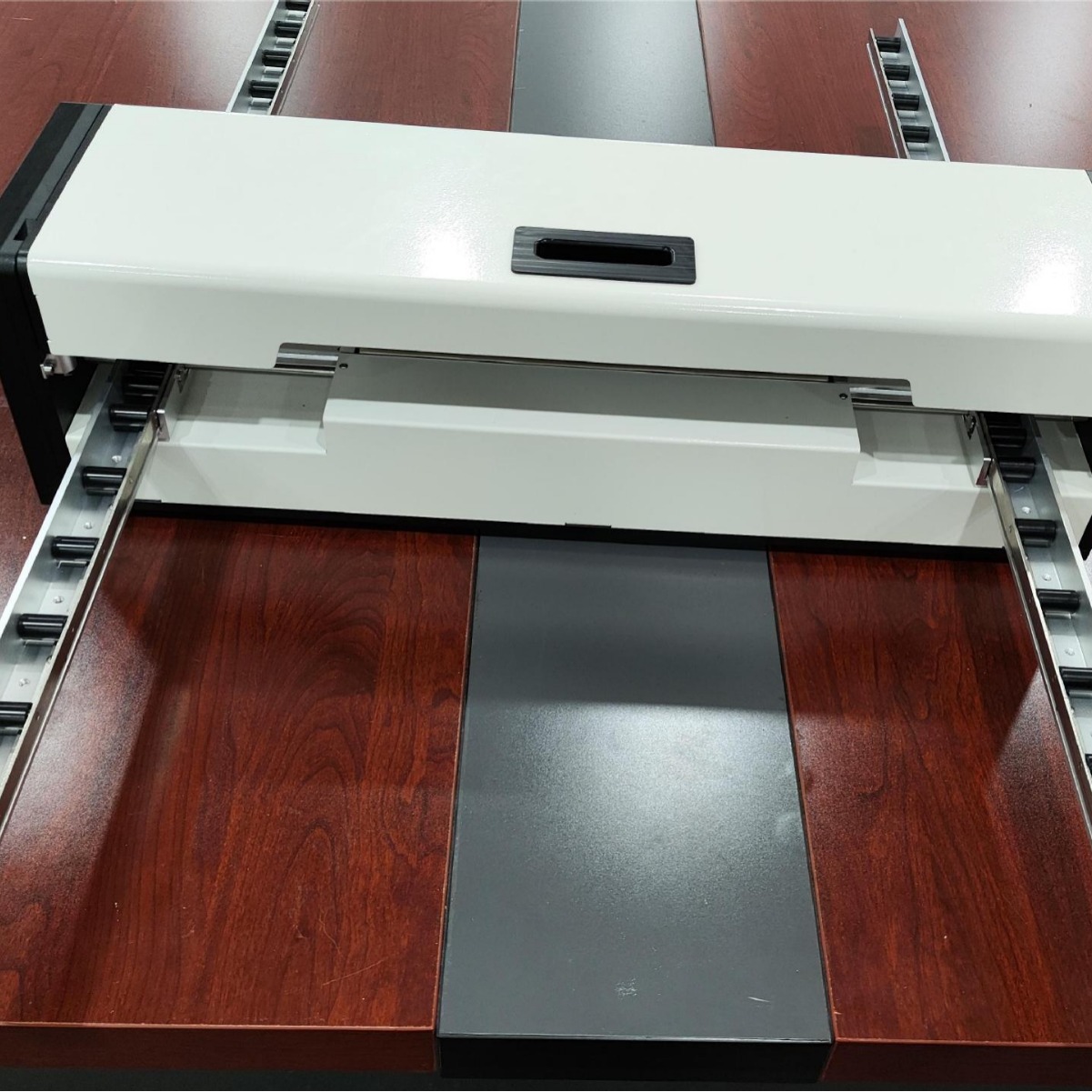 Машина для трафаретной печати Amido, печать логотипов, знаков, одежды, упаковки подарков, декорирования