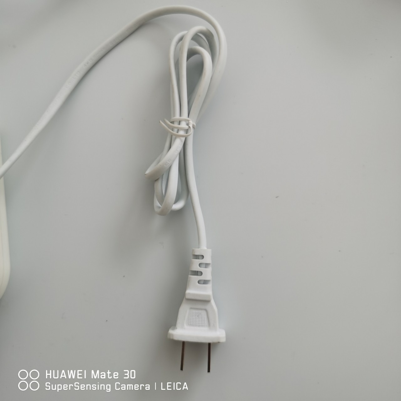 Сетевой шнур стандартного образца, вилка-вилка