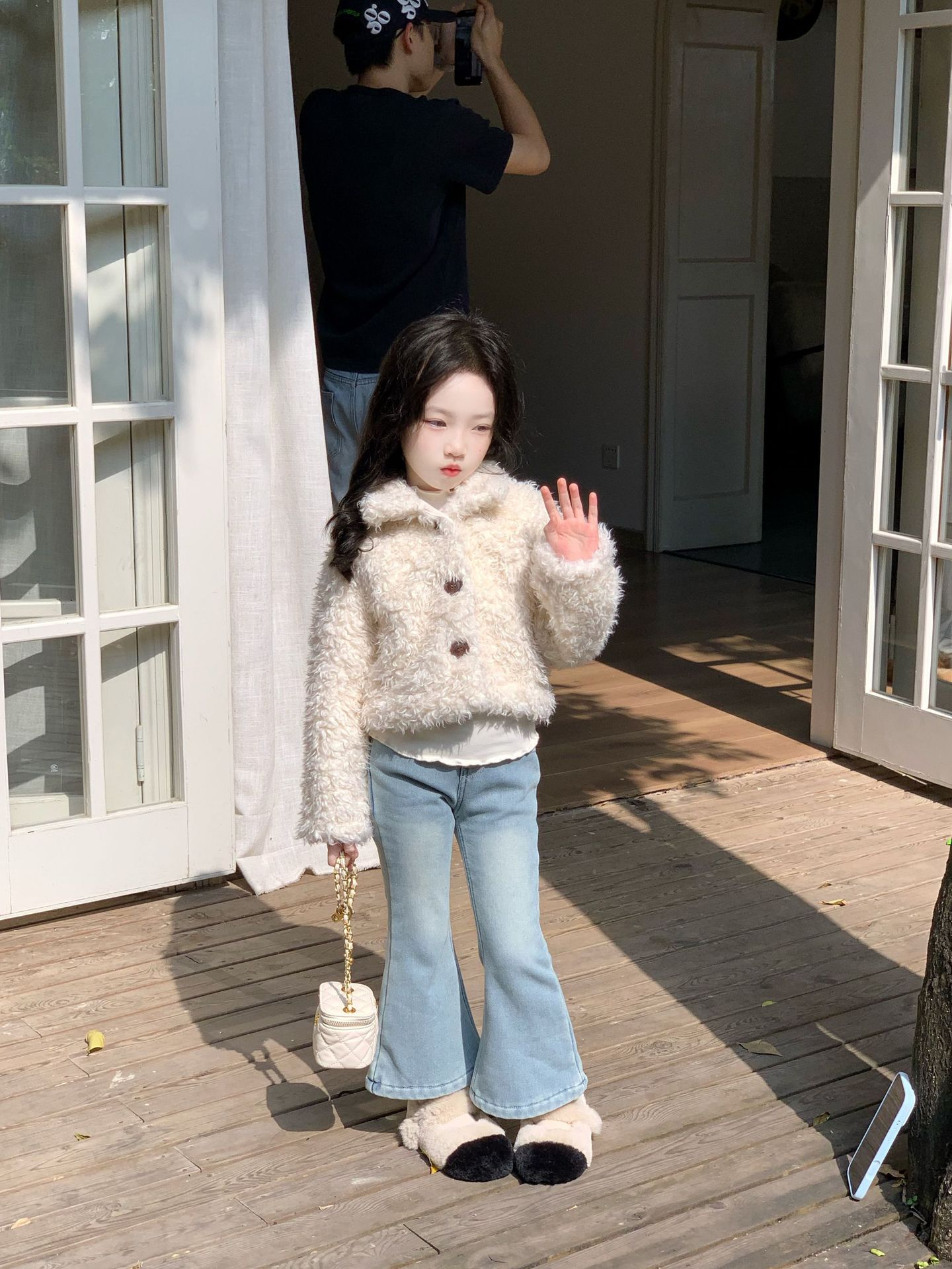 Children's Winter Clothing for Girls, Lamb Wool Coat, Single-Breasted Jacket for Little Girls, Fleece-Lined, Thickened, Warm, Stand Collar, Fur Sweater