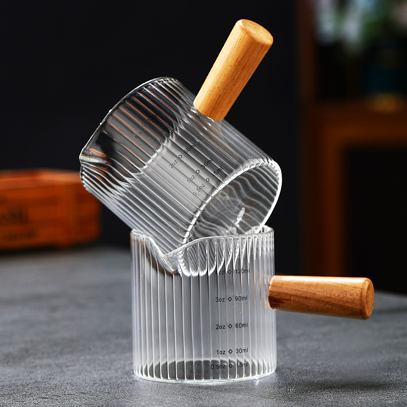 Italian-Style Glass Coffee Measuring Cup with Vertical Stripes, Small Capacity Milk Jug, Mini Milk Pitcher, Wooden Handle, Double Spout, Small Milk Coffee Pitcher