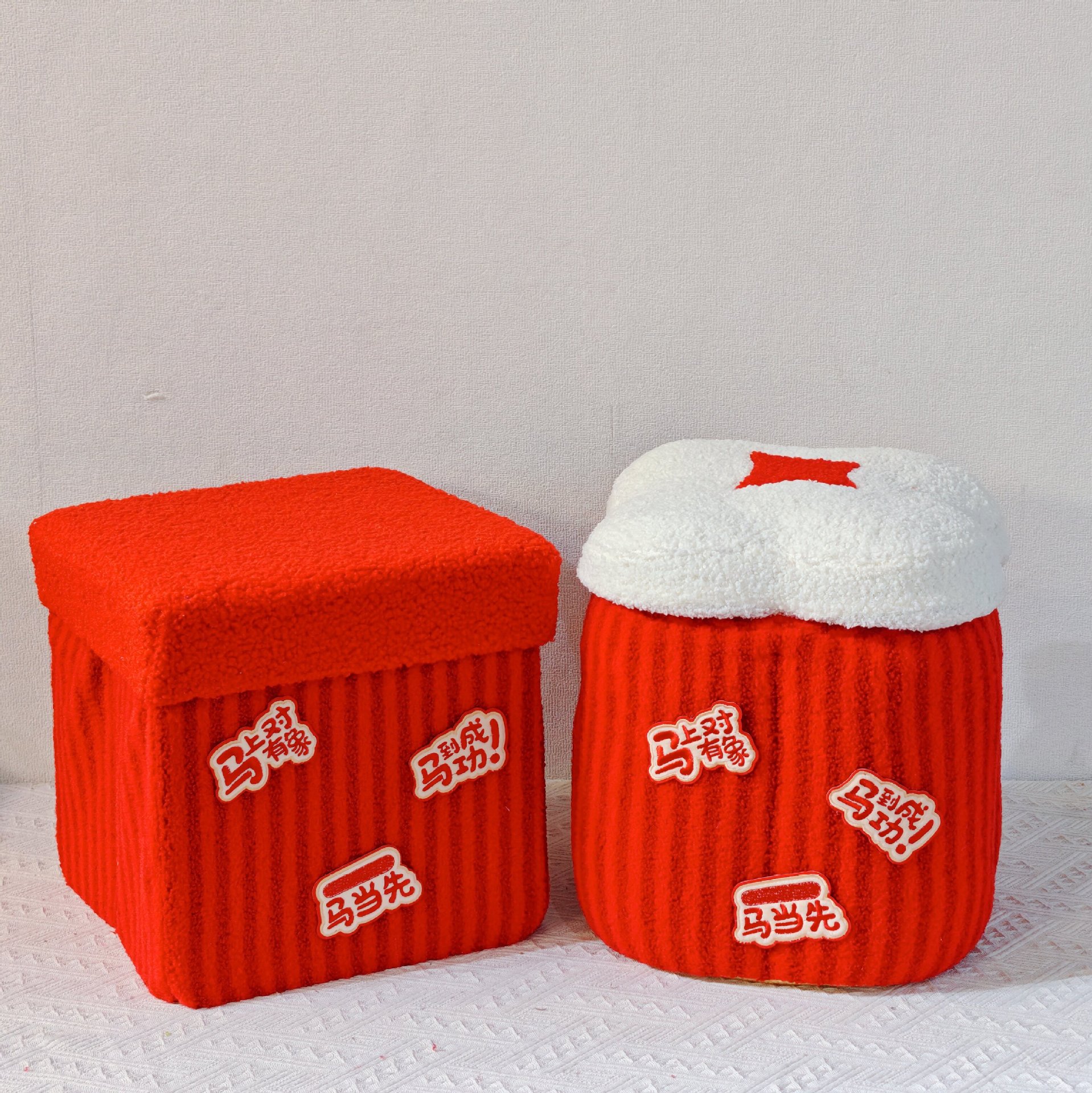 Новый год Лошади Новый европейский стиль Креативный табурет для хранения на столе - Новый год Лошади Подарочная коробка