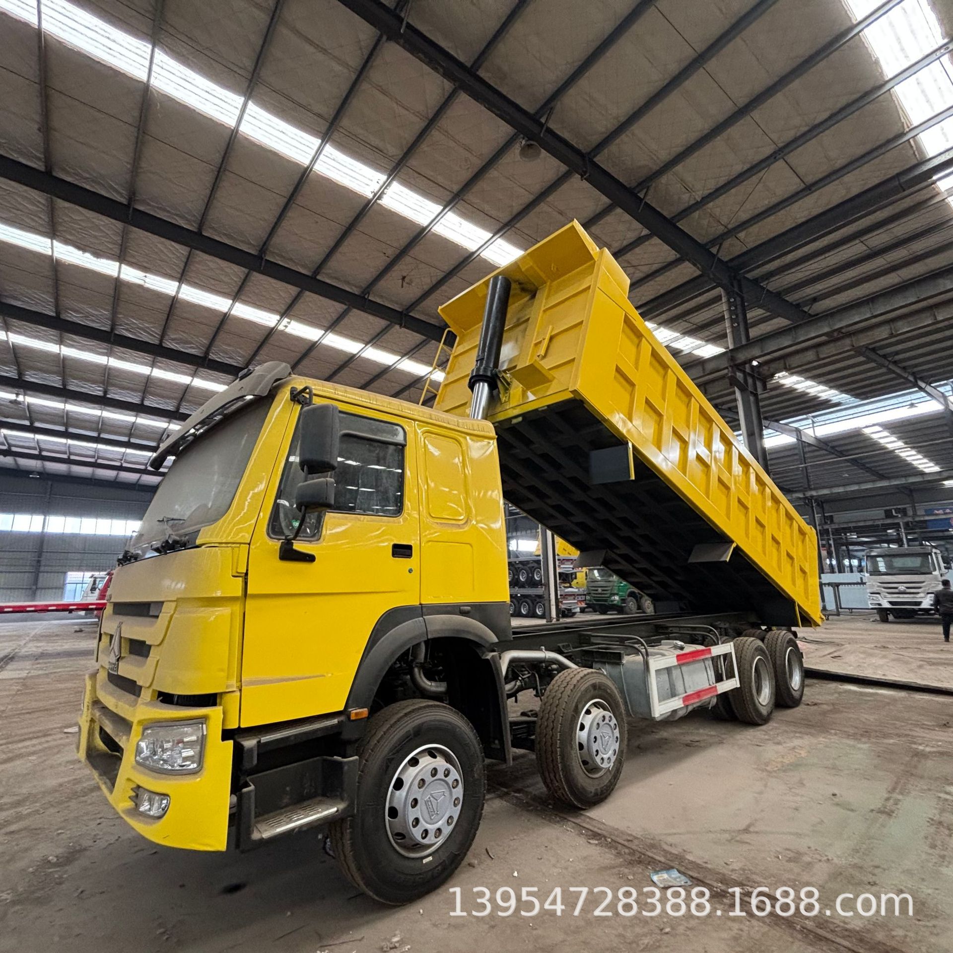 Кросс-Бордер продажа б/у грузовиков Sinotruk Howo самосвалов, тяжёлые грузовики 6X4 375 л.с.