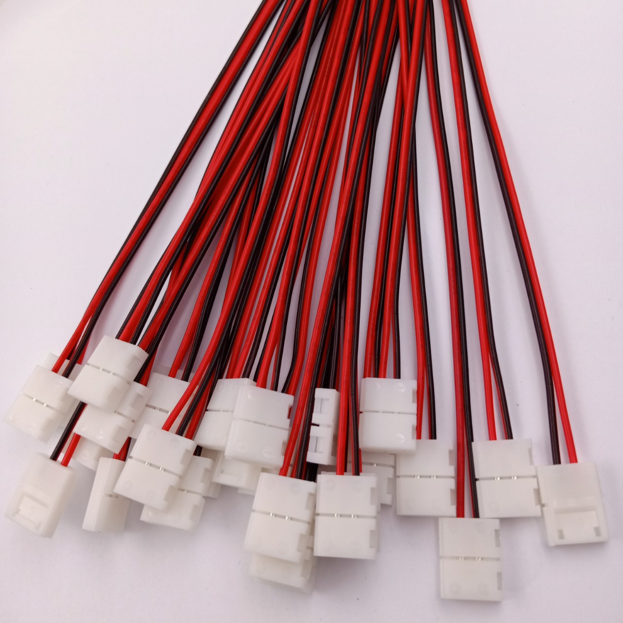 8 mmled3528 monochrome light bar welding-free single head fast 10mm monochrome light strip connection line