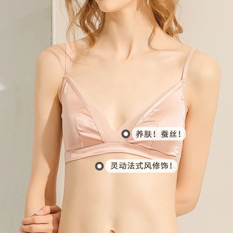 Autumn and Winter New Style Silk Wire-Free Bra for Women, Mulberry Silk French Intimates Bra, Big Breasts Appear Smaller and Prevent Sagging