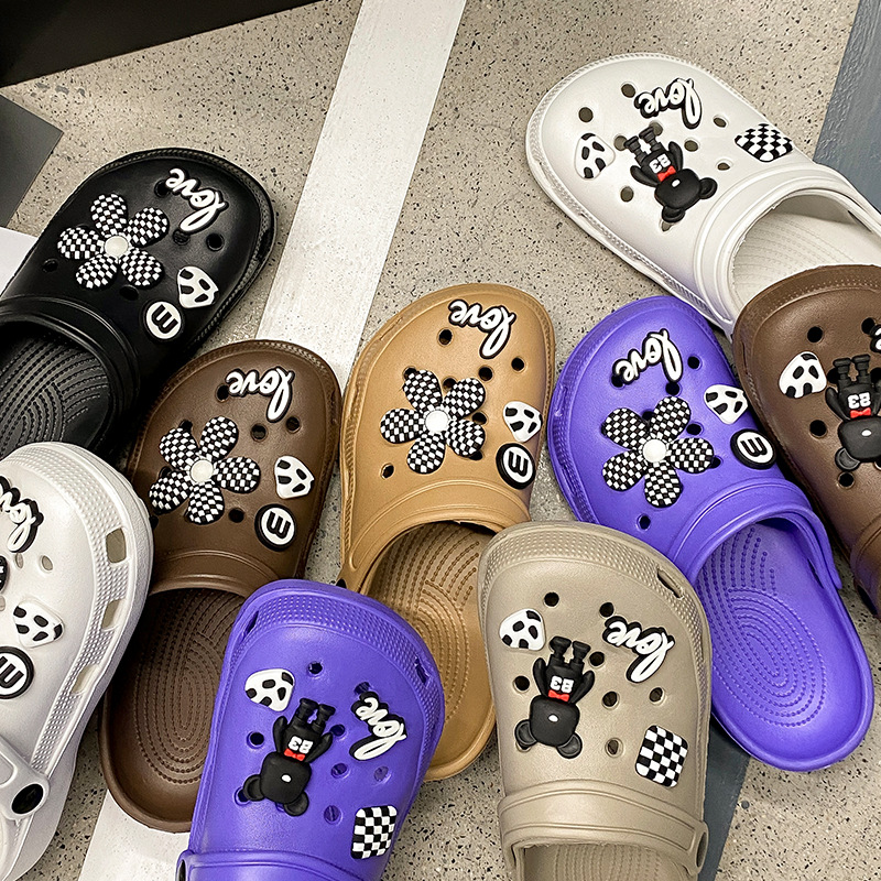 Hole Shoes All-match Baotou Hot Summer New Cartoon Cute Nurse Outgoing Casual Low Heel Breathable Sandals and Slippers