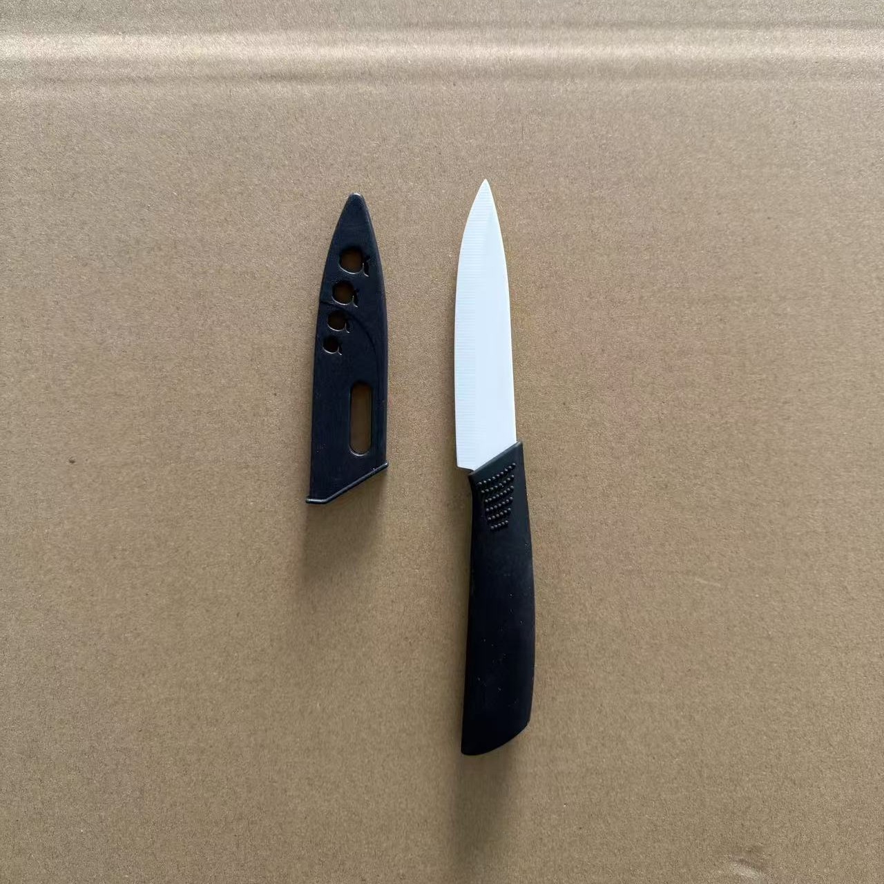 4inch Ceramic Knife Fruit Knife with Sheath Classic Handle Sharp Ceramic Healthy Household Knife for Cutting Melons and Fruits