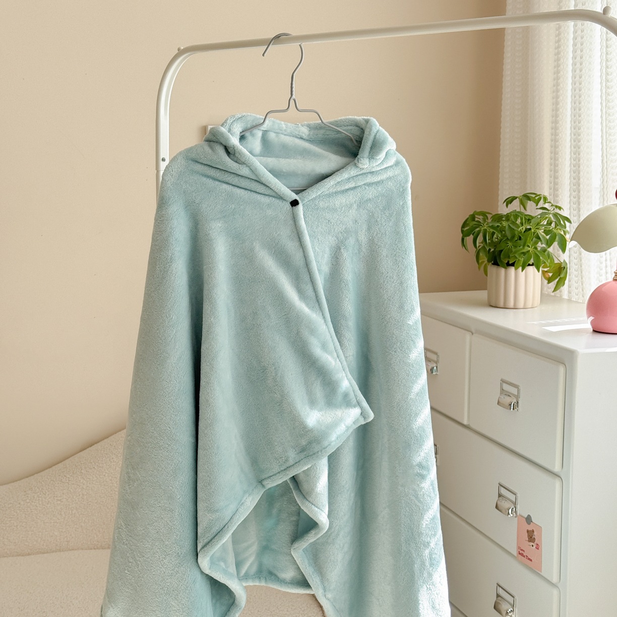 Hooded Shawl Blanket Panda and Bear Lunch Break Blanket Hooded Blanket Office Classroom Student