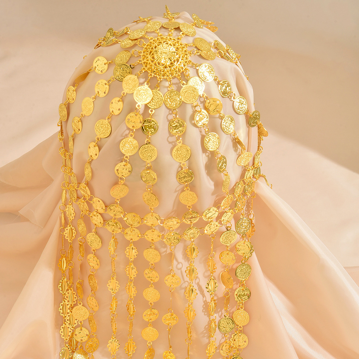 A Middle Eastern Hot-Selling Long Coin Tassel Hair Chain, Retro Palace Style, Exaggerated Multi-Layered Golden Headwear, Exotic Style