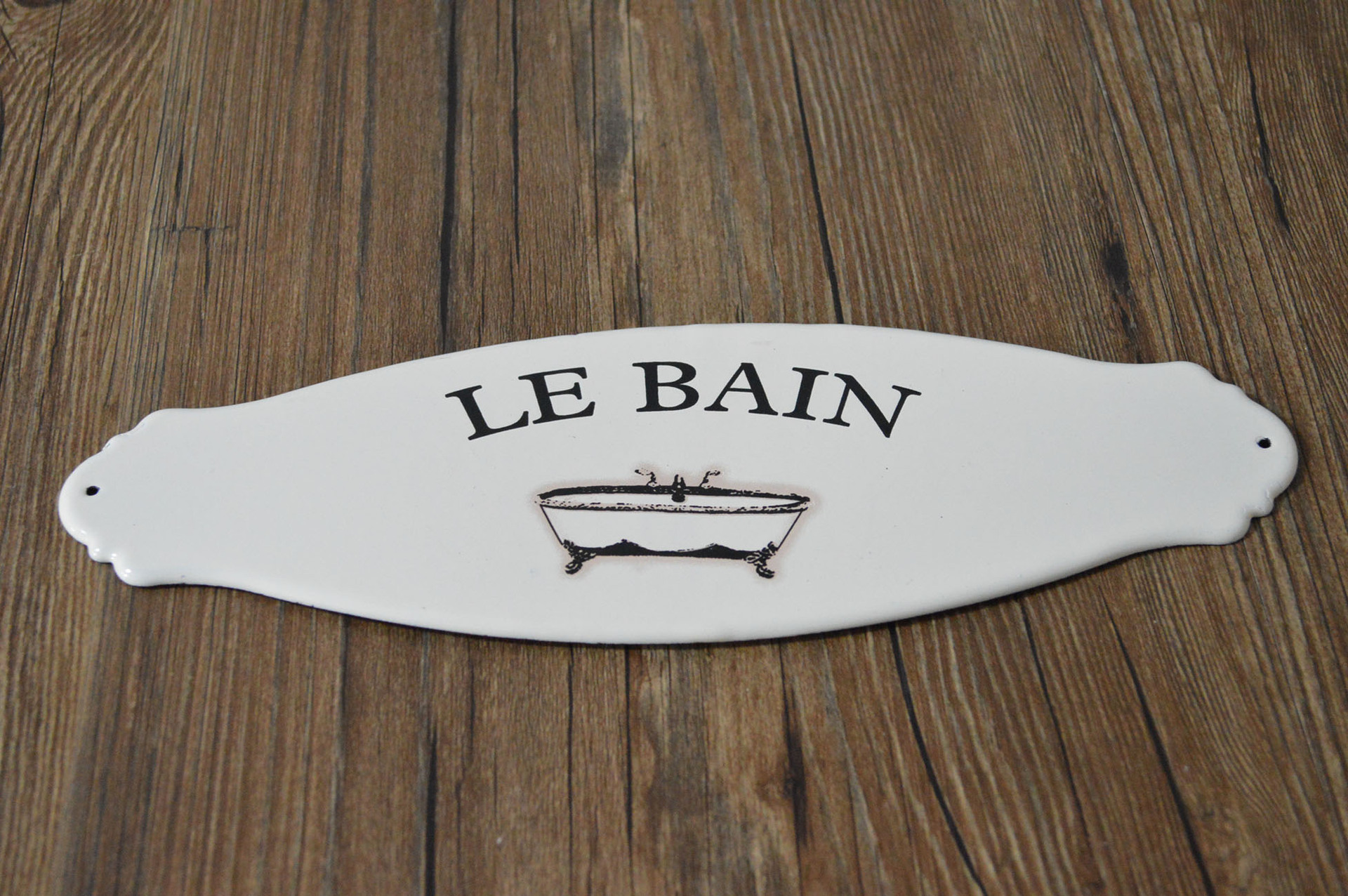 Factory Wholesale Fish Logo Durable Metal Enamel Custom-Made Factory Direct Sales Enamel Processing White Custom-Made Enamel