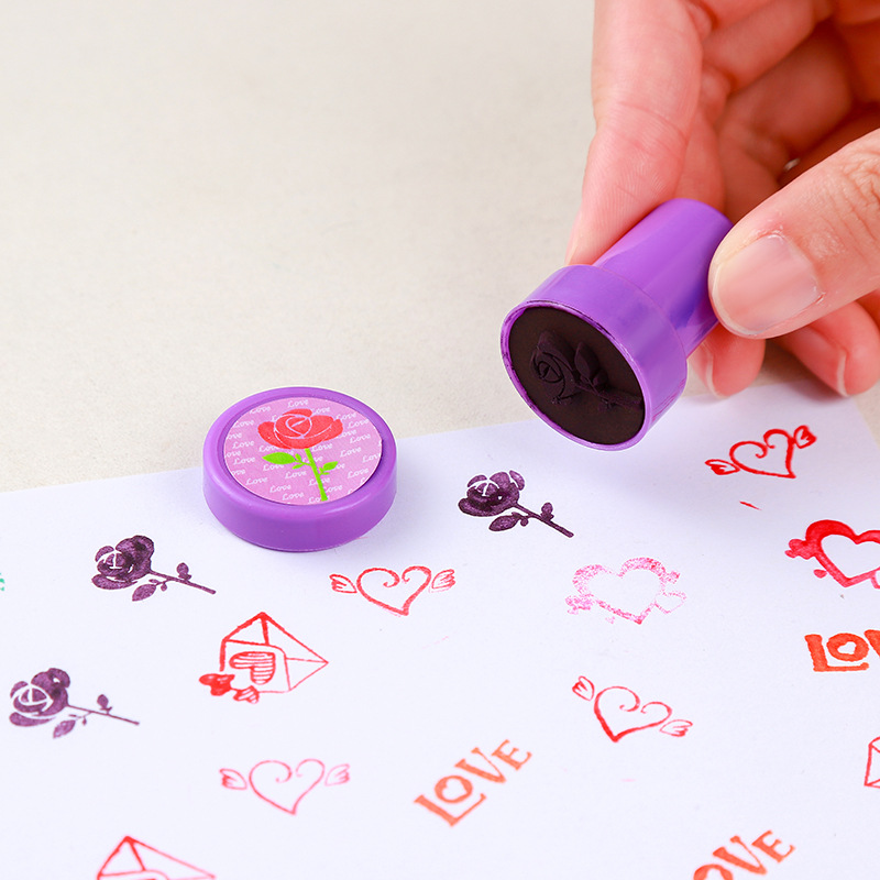 Valentine's Day mini stamp children's small stamp primary school students cartoon stamp mini cartoon stamp comment stamp