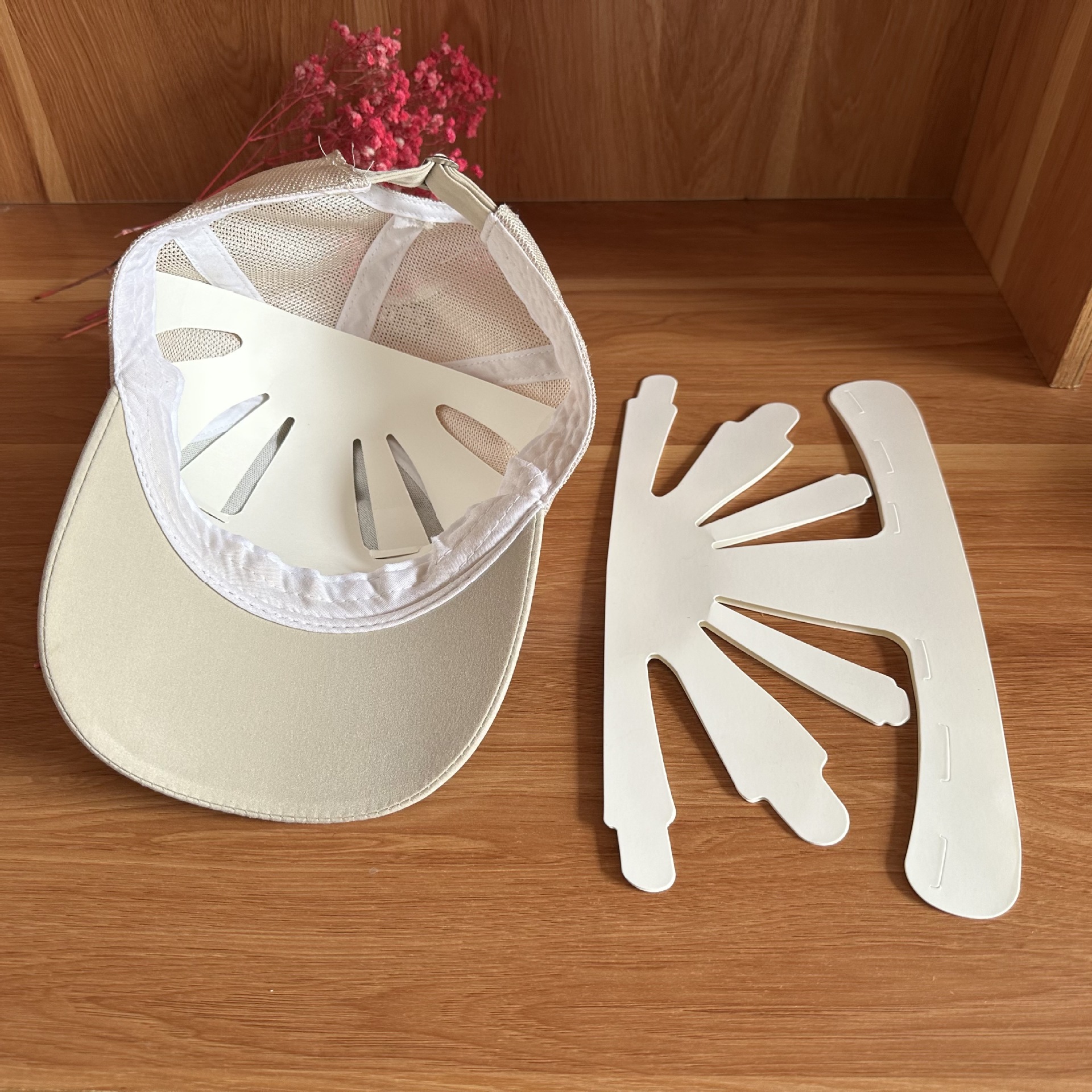 Manufacturers sell all kinds of special-shaped cardboard hat holder, adult baseball flat top hat hat support cardboard hat in Stock New