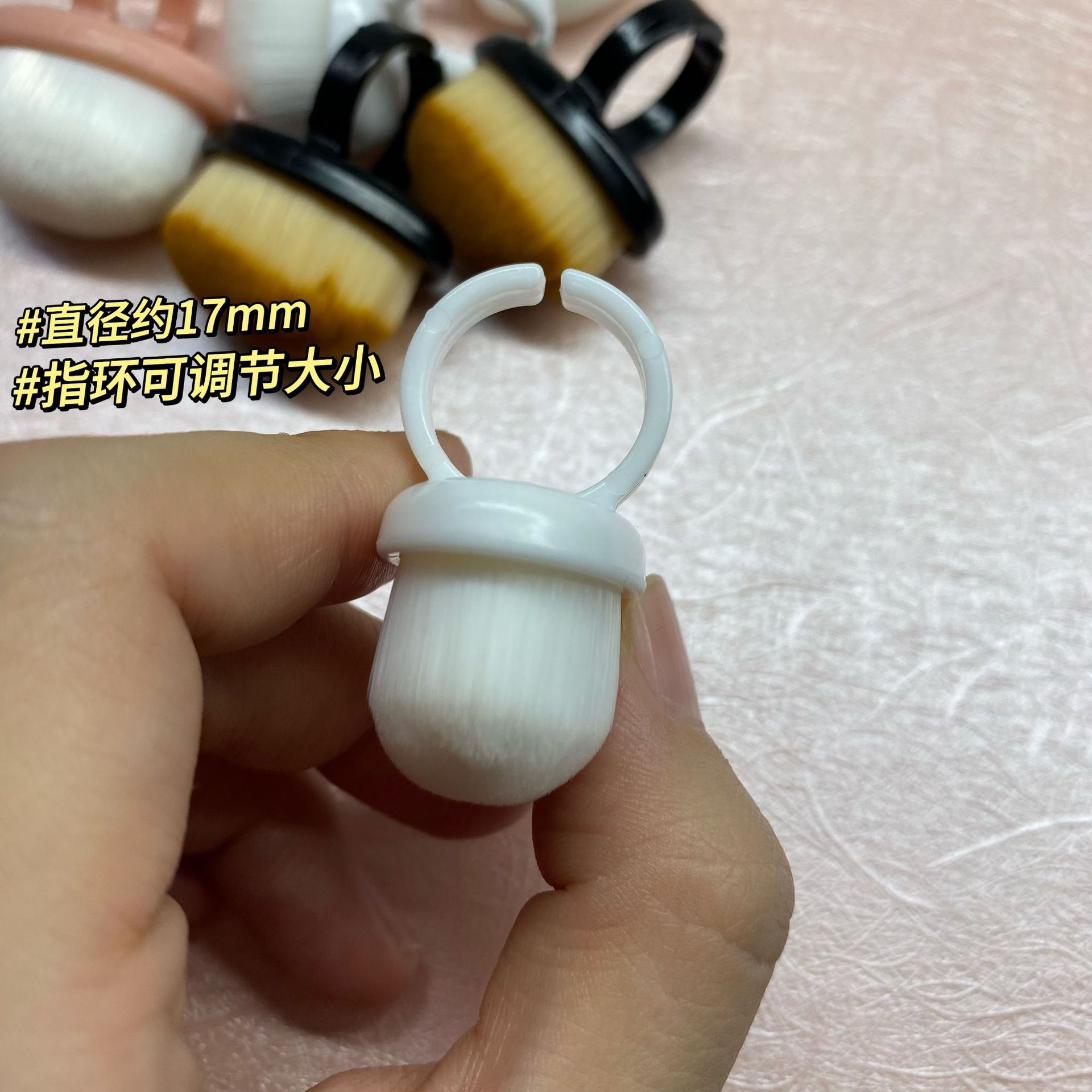 Cross-Border New Ring-Type Manicure Pre-Processing Rear Edge Dust Brush Finger Buckle Type Fine Soft Hair Dust Sweeping Tool