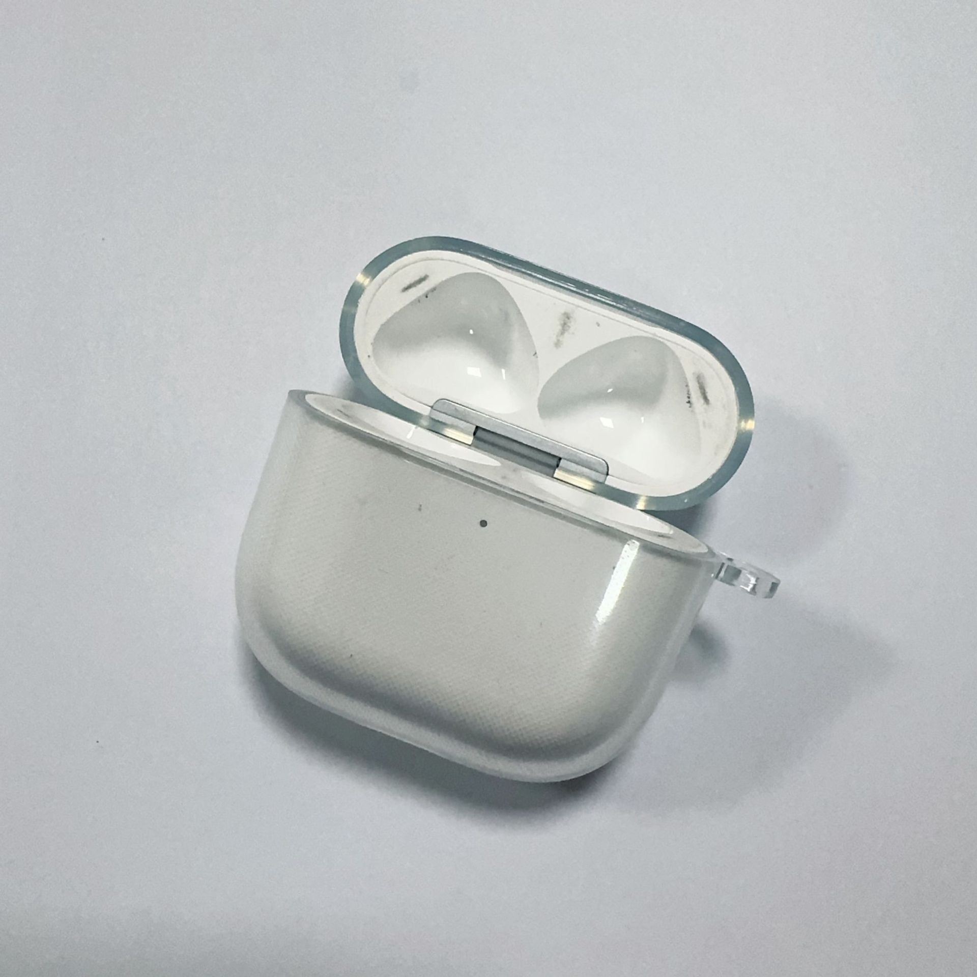 New Huaqiang North 6 Generation/Airpods 4 High Permeable TU Bluetooth Headset Protective Cover Transparent Anti-fall Earphone Case