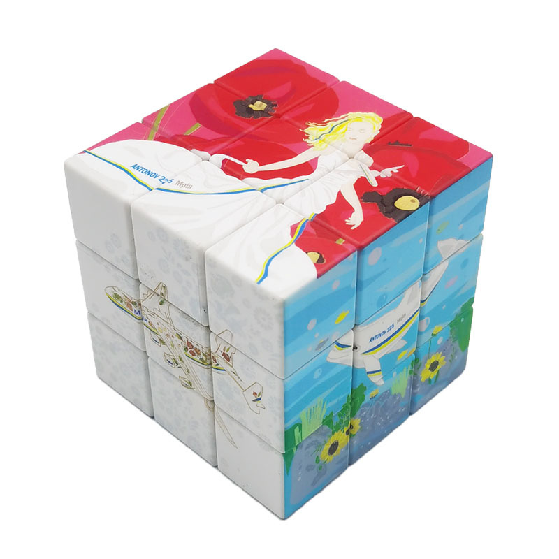 Third-order Rubik's Cube UV printing pattern logo sticker 3.5 cm5.7 cm 10 mini keychain small Rubik's Cube