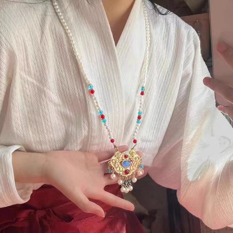 New Chinese-style Horse-faced Skirt Pearl Wreath Necklace Chinese-style Hanfu Long Necklace Accessories Ming-made Longlife Lock Pendant