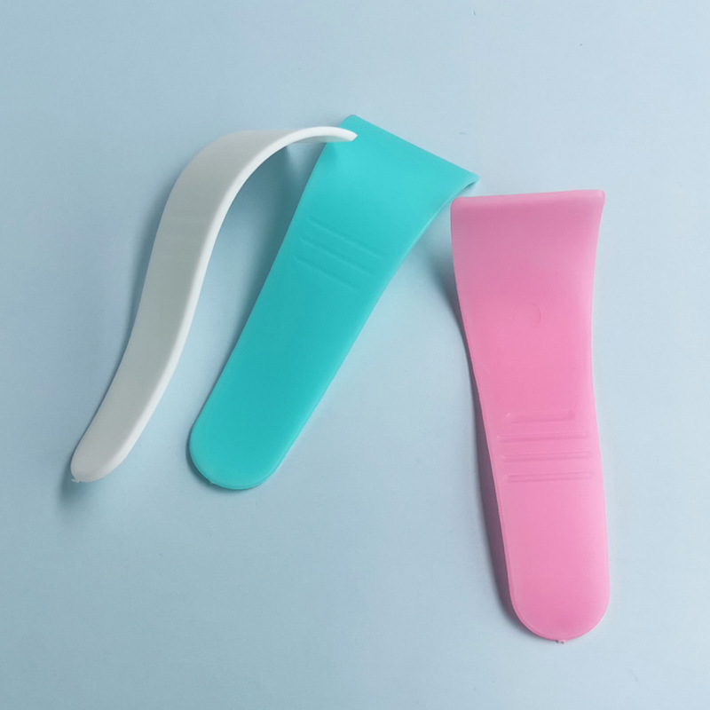Factory PP plastic hair removal cream scraping scraper mask bar scraping spoon hair removal scraper wholesale can be ordered LOGO