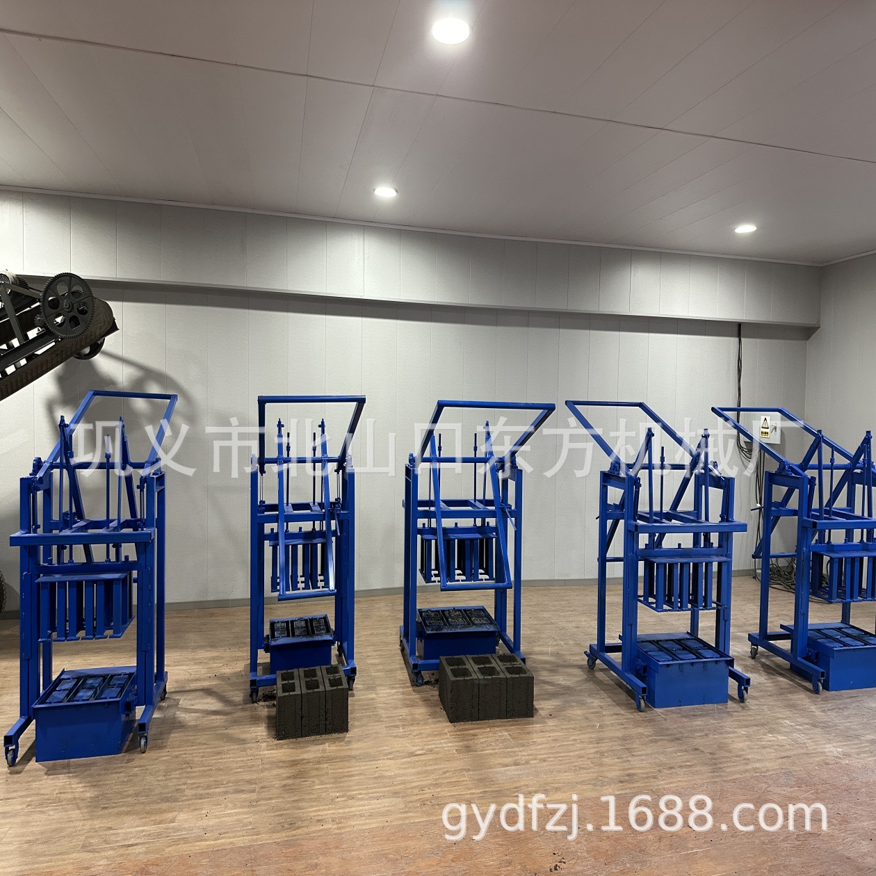 Low-Cost Manual Clay Brick Machine, Solid and Hollow Clay Brick Making Machine, Soil Brick Machine Equipment, Mud Brick Machine