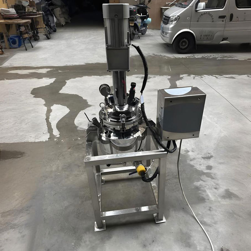 Stainless Steel Double-Layer Reactor Can Be Customized High Temperature and High Pressure Vacuum Distillation Laboratory Equipment Electric Heating Reactor