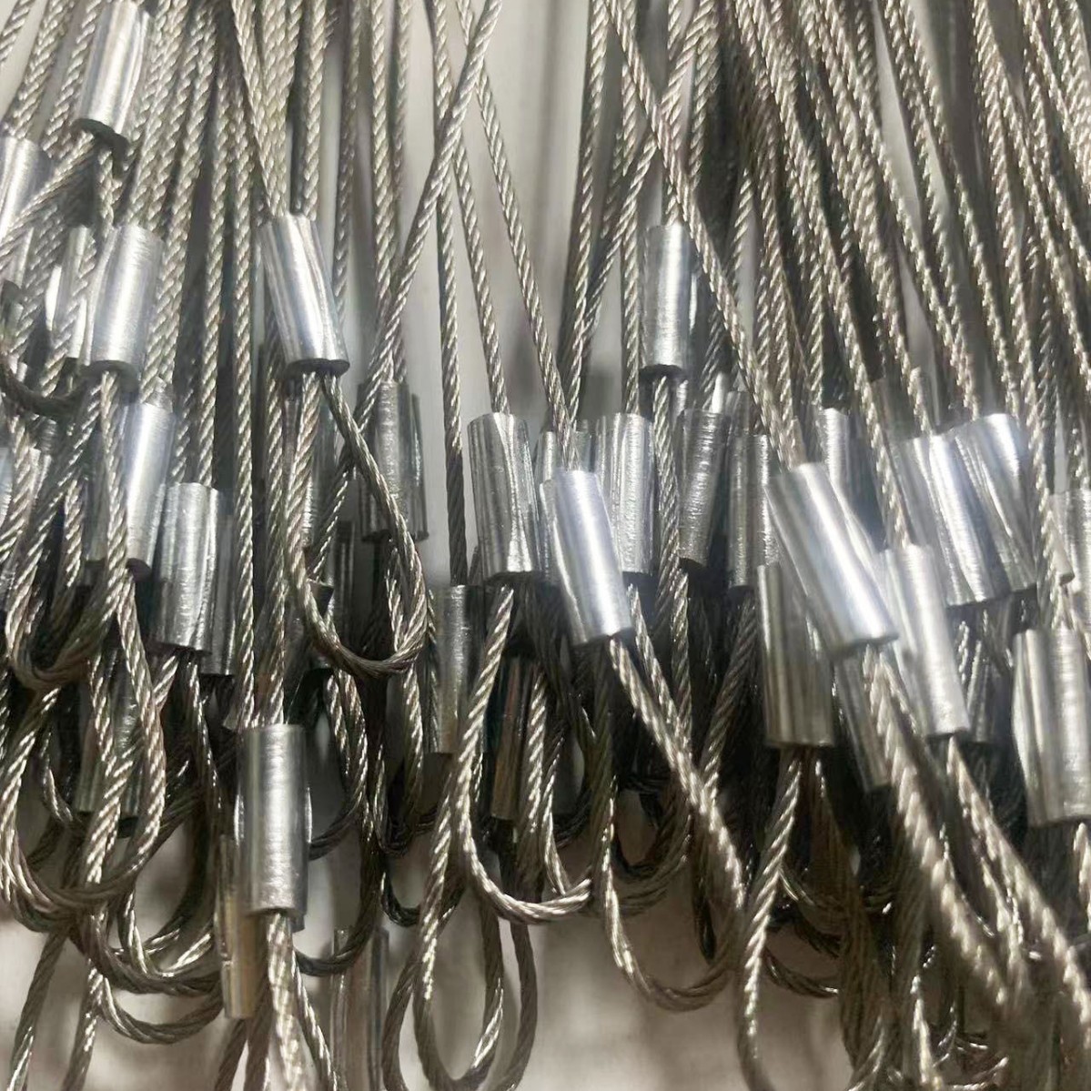 Factory Direct Sales 201 Stainless Steel Wire Rope Figure-Eight Oval Aluminum Sleeve Can Be Flattened and Pressed Round Wire Rope Lifting Rope