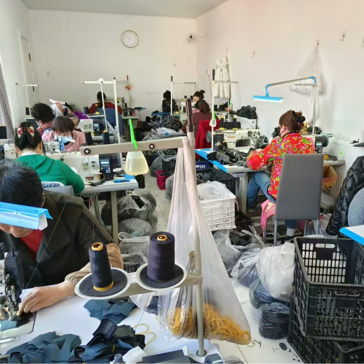 Adult Children's MMA Half Finger Boxing Gloves Thickened Sanda Fitness Sandbag Fighting Fighting Finger Leakage Knuckles